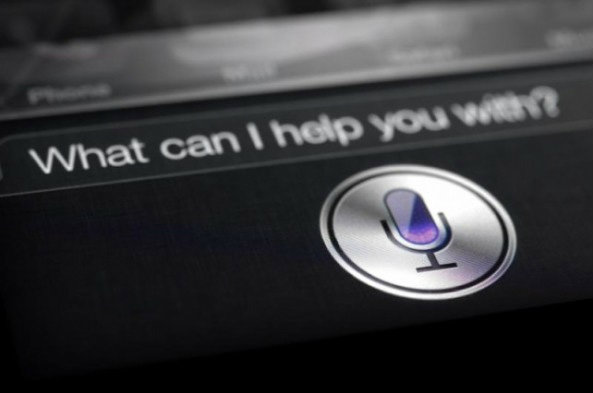 Apple แอบแก้ Siri ให้ตอบ สมาร์ทโฟนที่ดีที่สุด คือ รุ่นที่กำลังถืออยู่