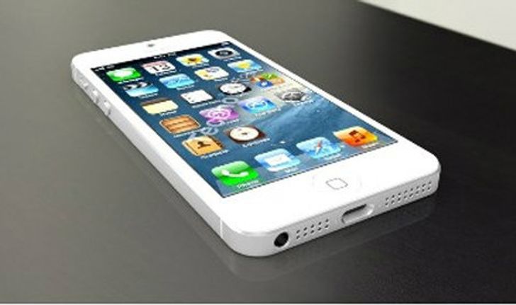 เผยคลิปดีไซน์ iPhone 5 แบบจัดเต็ม!!!