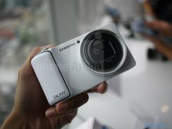 รีวิว Samsung Galaxy Camera : กล้องแอนดรอยด์ หน้าจอสัมผัส ซีพียูแรงระดับ Quad-core