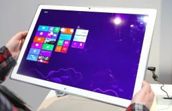 CES 2013: แท็บเล็ต Win 8 20" จอ 4K