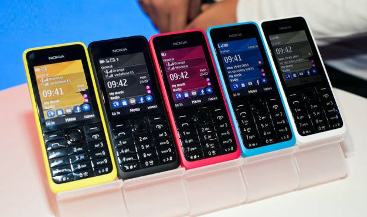 โนเกียวางจำหน่าย Nokia 105 และ Nokia 301
