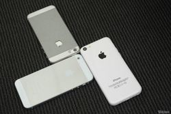 นักวิเคราะห์เชื่อ ราคา iPhone 5C ไม่เกิน 15,000 บาท และมาแทนที่ iPhone 5