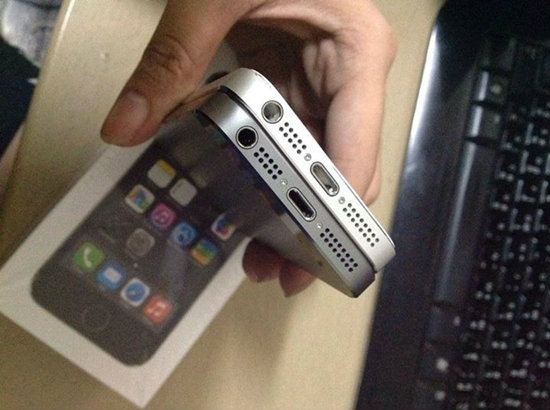 iPhone 5S (ไอโฟน 5S)