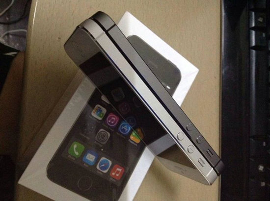 iPhone 5S (ไอโฟน 5S)