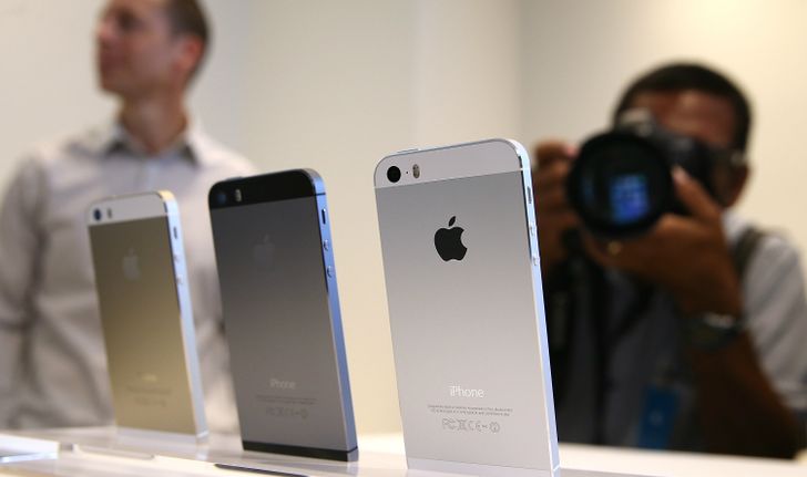Apple Store ประเทศไทยเปิดราคา iPhone 5s / iPhone 5c ออกมาใกล้เคียงกับผู้ให้บริการสามค่าย
