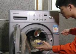 พี่จีนสอนทำซุปกระดูกหมูด้วยเครื่องซักผ้าแถมกินโชว์ (ชมคลิป)