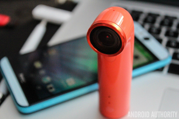 เปิดตัว HTC RE กล้องกันน้ำคู่แข่ง GoPro