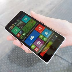 แรกสัมผัส Nokia Lumia 830 วินโดวส์โฟนที่มาพร้อมดีไซน์สวยหรู