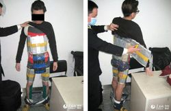 ไม่รอด! หนุ่มจีนถูกจับ หลังลักลอบนำ iPhone 94 เครื่องเข้าประเทศ