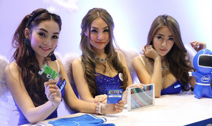 เก็บตกพริตตี้สาวสวย ในงาน Thailand Mobile Expo 2015