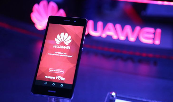 หัวเว่ย เปิดตัวสมาร์ทดีไวน์รุ่นล่าสุด Huawei P8 อย่างเป็นทางการ