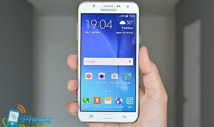 รีวิว Samsung Galaxy J7 เซลฟี่มุมกว้าง กล้องหน้ามีแฟลช และซีพียู Octa-core 1.5GHz