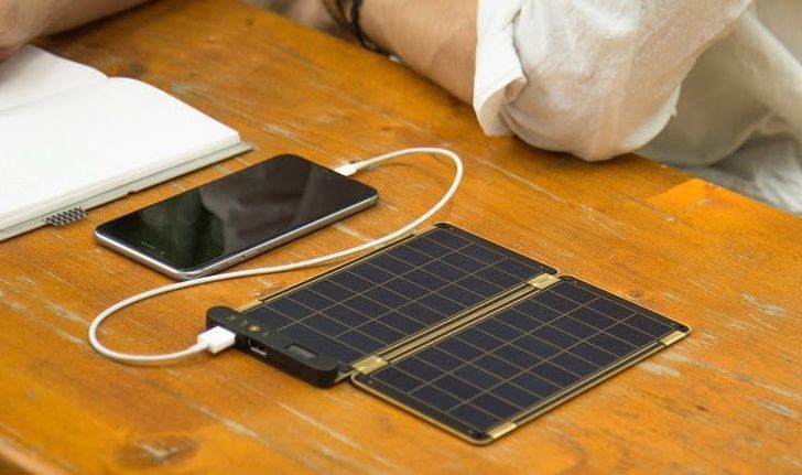 Solar Paper แผงโซลาร์เซลล์แบบพกพาที่บางเพียง 1.5 มิลลิเมตร