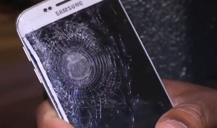 ไม่น่าเชื่อ Samsung Galaxy S6 edge ช่วยให้คน ๆ หนึ่งรอดตายจากเหตุ ณ กรุงปารีส