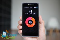 รีวิว Obi Worldphone SF1 ดีไซน์เพรียวบาง กระจกหน้าจอยกสูง และแบตฯ 3000mAh ชาร์จเร็ว