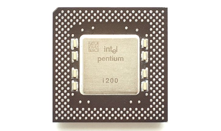 คอมอึดได้ใจเกือบ 19 ปีที่ทำงานตลอด 24 ชั่วโมงด้วยขุมพลัง Intel Pentium รุ่นแรก