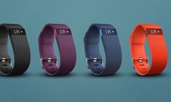 นักศึกษาผู้หนึ่งลองนำ FitBit วัดชีพจร เมื่อ คุณอกหัก