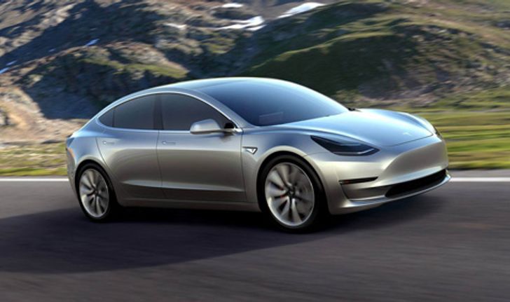 Testla เผยโฉม Tesla Model 3 รถยนต์พลังงานไฟฟ้า เคาะราคาที่ล้านต้นๆ วางจำหน่ายปลายปีหน้า