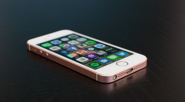 เผยราคาต้นทุนการผลิต iPhone SE อยู่ที่ราวๆ 5,800 บาทเท่านั้น