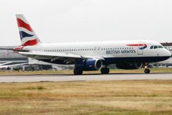 [ไม่ยืนยัน] เครื่องบิน British Airways ชนกับโดรนขณะเครื่องลงที่ท่าอากาศยานฮีทโธรว์