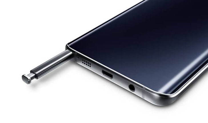 Samsung Galaxy Note 6 อาจจะมีให้เลือกทั้งจอปกติและขอบโค้ง