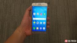 รีวิว Samsung Galaxy J7 Version 2 เพิ่มความหรูและเก่งกับมือถือขวัญใจมหาชน