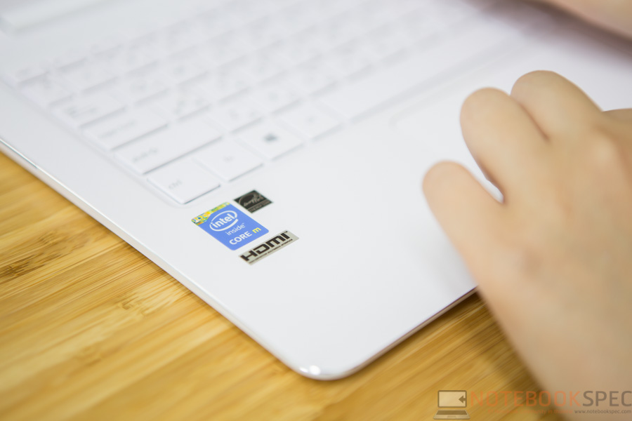ASUS ZenBook UX305 Review-16