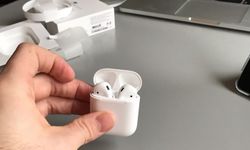 สาวกยืนต่อคิวซื้อหูฟัง AirPods ในยุโรปยาวล้น Apple Store