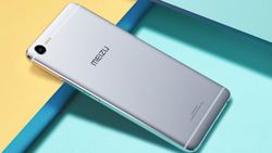 เปิดตัว Meizu E2 โชว์ความแปลกด้วยแฟลช LED แบบแบน 4 ดวง!