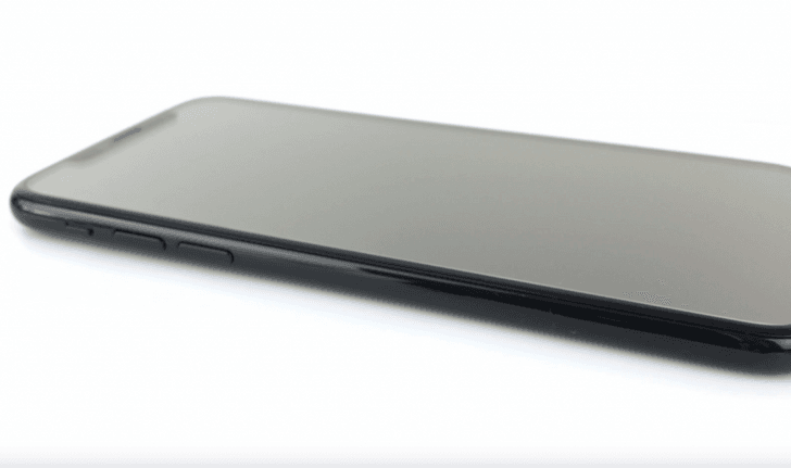 Apple อาจเปิดตัว iPhone 8s สามรุ่น พร้อมจอ OLED ทั้งหมด