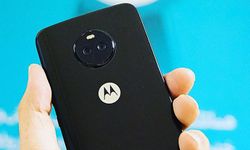 หลุดภาพ Moto X4 มือถือกล้องหลังคู่บอดี้โลหะจากผู้จำหน่ายแห่งหนึ่ง