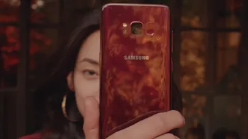 เทรนด์แดงต้องมา Samsung เผยโฉม Galaxy S8 สีใหม่ Burgundy Red ขายในเกาหลี