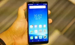 รีวิว vivo V7 ย่อส่วนจากรุ่นท็อป แต่ฟีเจอร์ยังครบเครื่องพร้อมสแกนใบหน้าได้