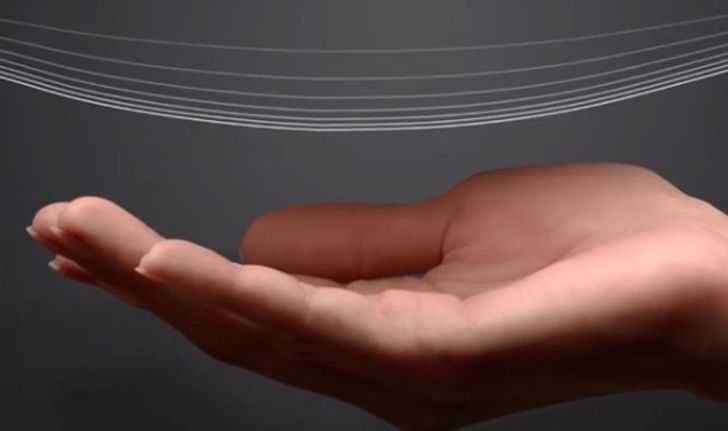 [MWC 2018] Sony ส่ง Teaser มือถือใหม่เรือธงพร้อมจอโค้งรับกับฝ่ามือ