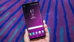 นักวิเคราะห์เผยเหตุใด Galaxy S9 ถึงขายดีกว่า S8 สวนทางตลาดมือถือขาลง