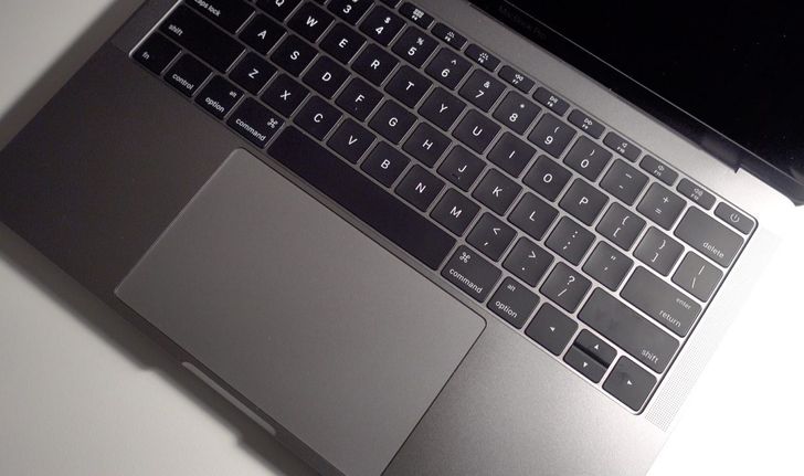 "Apple" เปิดโครงการซ่อมคีย์บอร์ด "MacBook" ฟรีแล้ว สำหรับผู้ใช้คีย์บอร์ดปีกฝีเสื้อ