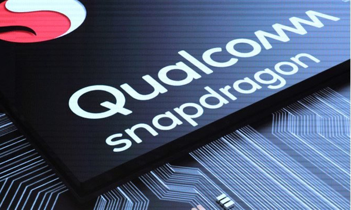 "Microsoft" เล็งจะใช้ชิป Snapdragon 1000 ในสมาร์ทโฟน Surface รุ่นหน้าจอพับได้