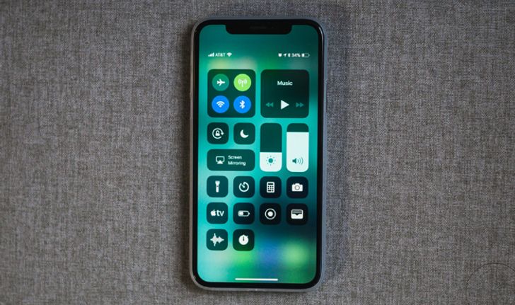 "iPhone 9" จะมีขอบเครื่องที่หนากว่า "iPhone X" และ "iPhone X Plus"