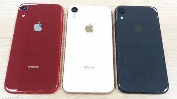 ชมภาพถาดใส่ซิมของ iPhone รุ่นใหม่หลากหลายสี คาดเป็นของ "iPhone Xc"