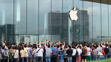 พาชมบรรยากาศ Apple Iconsiam เปิดวันแรก Apple Store แห่งแรกของประเทศไทย