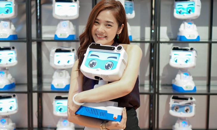 ดินสอมินิ หุ่นยนต์ AI ดูแลผู้สูงอายุ ความภาคภูมิใจของคนไทยก้าวไกลใช้งานจริงที่ญี่ปุ่น!