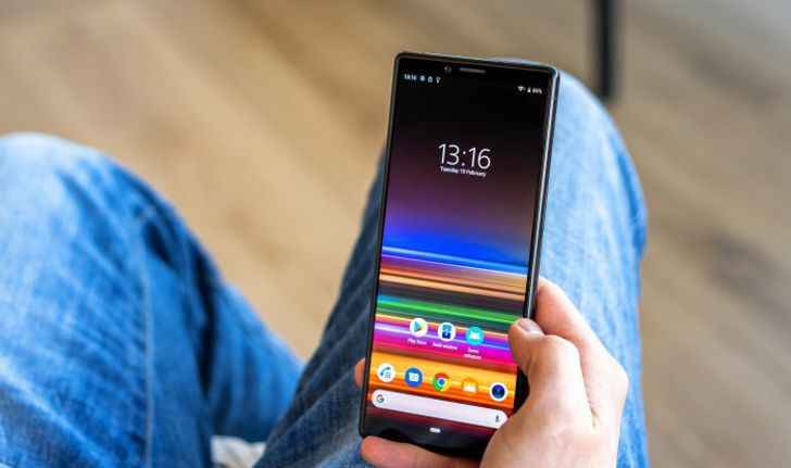 Sony เปิดตัว "Xperia 1" ครั้งแรกกับมือถือจอ 4K OLED รุ่นแรก พร้อมกับกล้องหลัง 3 ตัว