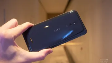 ชม "Vivo Apex 2019" สมาร์ทโฟนที่ไม่มีพอร์ทและปุ่มอะไรบนเครื่องเลย!