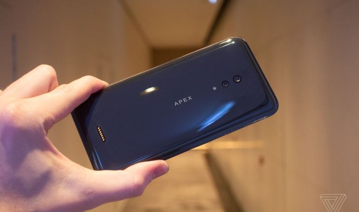 ชม "Vivo Apex 2019" สมาร์ทโฟนที่ไม่มีพอร์ทและปุ่มอะไรบนเครื่องเลย!