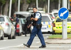 Facebook และ YouTube เร่งลบวิดีโอ เหตุการณ์กราดยิงใน นิวซีแลนด์  รวมถึงโพสต์ที่เกี่ยวข้องด้วย