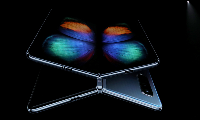 “Samsung Galaxy Fold” มีการอัปเดต Firmware อีกรอบ ก่อนวางจำหน่ายครั้งแรก