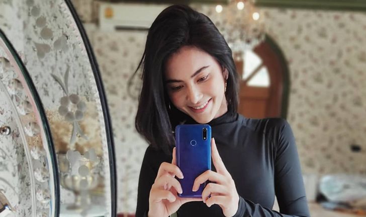 แรงกว่ามือถือ realme 3 Pro ก็แบรนด์แอมบาสเดอร์คนสวยอย่างสาว "ใหม่ ดาวิกา"