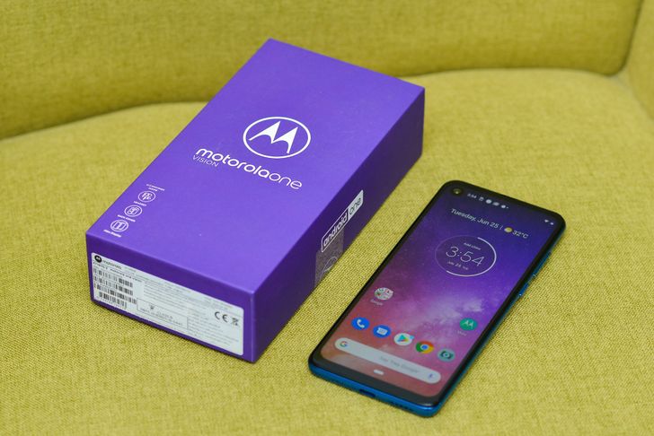 Motorola One Vision