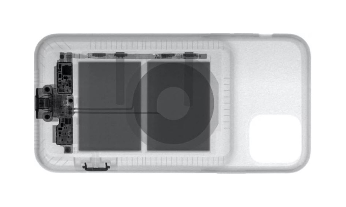 ลองดูภายในของ iPhone Smart Battery Case ด้วยกล้อง X-ray จะมีอะไรบ้าง 