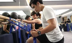 ฟิตบิท ชวน Friends of Fitbit ร่วมวัดอัตราการเต้นหัวใจกับ Versa 2 พร้อมพาออกกำลังแบบบาร์เอ็กเซอร์ไซส์